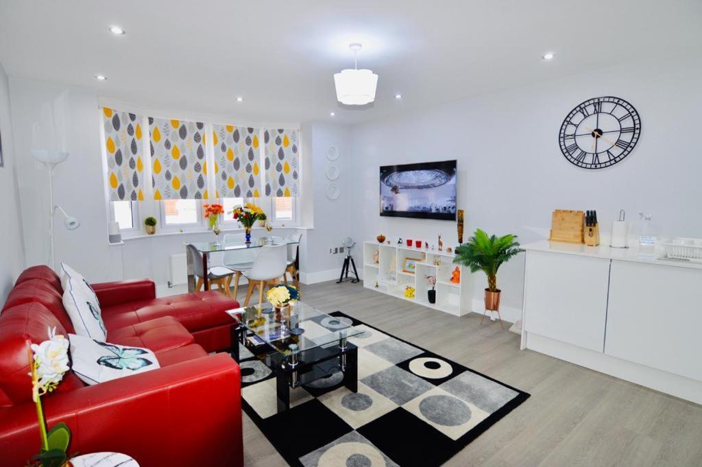 Stylish Central Self Contained Flat By Cozynest Reading Esterno foto